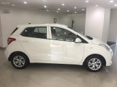 Hyundai Grand i10 số sàn màu trắng, xe có sẵn giao ngay, giá cạnh tranh, hỗ trợ vay trả góp lãi suất ưu đãi. LH; 0903175312