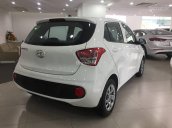 Hyundai Grand i10 số sàn màu trắng, xe có sẵn giao ngay, giá cạnh tranh, hỗ trợ vay trả góp lãi suất ưu đãi. LH; 0903175312