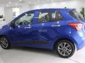 Hyundai Grand i10 số sàn màu xanh xe có sẵn giao ngay, giá Km cực hấp dẫn, hỗ trợ vay trả góp lãi suất ưu đãi. LH: 0903175312