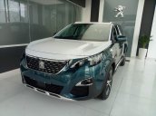 Bán xe giao liền 7 chỗ ô tô Peugeot 5008 1.6 turbo 2019, màu xanh - KM cực hot