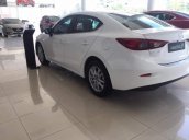 Bán Mazda 3 1.5AT 2018, màu trắng, xe nhập, 649tr