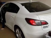 Bán gấp Mazda 3 năm sản xuất 2011, màu trắng, nhập khẩu 