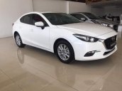 Bán Mazda 3 1.5AT 2018, màu trắng, xe nhập, 649tr