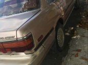 Cần bán lại xe Toyota Camry sản xuất năm 1988, màu vàng, giá tốt 