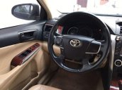 Cần bán Toyota Camry đời 2013, màu đen, 755 triệu