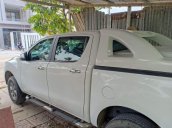 Bán xe Mazda BT 50 năm sản xuất 2016, màu trắng, nhập khẩu, số sàn, 560tr