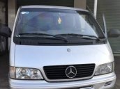 Cần bán xe Mercedes MB năm sản xuất 2000, màu bạc