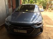 Cần bán Hyundai Elantra năm sản xuất 2016, màu xanh lam