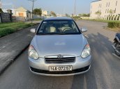 Nhà cần bán xe Hyundai Verna sx 2009