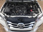 Bán Toyota Fortuner 2.7V 4x2 AT 2017, màu trắng, nhập khẩu số tự động