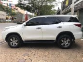 Bán Toyota Fortuner 2.7V 4x2 AT 2017, màu trắng, nhập khẩu số tự động