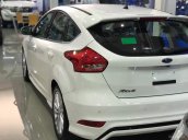 Bán xe Ford Focus 1.5L Sport, 4D 2018, đủ màu, cam kết giao trước Tết, ưu đãi khủng mùa sale, LH: 0938 055 993