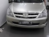 Cần bán gấp Toyota Innova sản xuất 2007, màu ghi vàng 