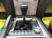Bán Toyota Land Cruiser V8 5.7 AT đời 2016, màu đen, nhập khẩu Mỹ