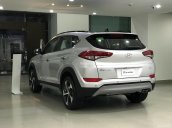 Hyundai Tucson tiêu chuẩn bạc, xe giao ngay trước tết, hỗ trợ vay trả góp ls ưu đãi. LH: 0903175312