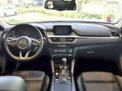 Bán Mazda 6 2.0L trắng 2018, giá 819 triệu