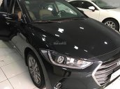 Cần bán Hyundai Elantra năm sản xuất 2017, màu đen