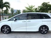 Bán Honda Odyssey xuất 2016 xe đẹp, nhập khẩu nguyên chiếc bản full đồ chơi, bao kiểm tra hãng