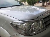 Chính chủ bán Toyota Fortuner V năm 2011, màu bạc