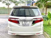 Cần bán Honda Odyssey 2.4 đời 07/2016, màu trắng, nhập khẩu