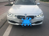 Bán xe BMW 3 Series sản xuất 2013 màu trắng, 880 triệu, nhập khẩu nguyên chiếc