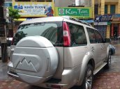 Bán xe Ford Everest đời 2011, màu hồng phấn, số sàn