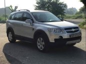 Cần bán gấp Chevrolet Captiva 2007, màu bạc như mới, giá 262tr