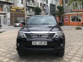 Cần bán Toyota Fortuner 2.7V 2013, màu đen, số tự động