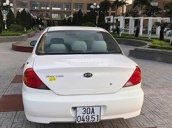 Xe Kia Spectra 1.6 MT năm sản xuất 2005, màu trắng 