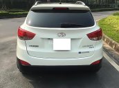 Cần bán Hyundai Tucson 2.0 AT 4WD năm 2012, màu trắng, nhập khẩu nguyên chiếc, giá chỉ 538 triệu