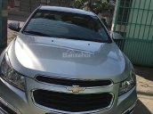 Bán Chevrolet Cruze LT 2017, màu bạc, 495tr