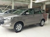 Cần bán Toyota Innova 2.0E năm sản xuất 2018, màu nâu, 771tr