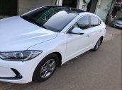 Bán Hyundai Elantra 1.6MT sản xuất năm 2017, màu trắng, nhập khẩu 