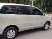 Cần bán xe Toyota Innova 2.0 G đời 2012, màu bạc xe gia đình