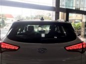 Cần bán xe Hyundai Tucson đời 2018, màu trắng, giá 920tr