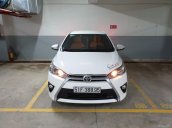 Cần bán xe Toyota Yaris sản xuất 2015, màu trắng, nhập khẩu, chính chủ 