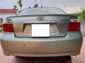 Cần bán Toyota Vios 1.5 MT sản xuất năm 2004, màu bạc 