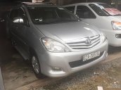 Cần bán gấp Toyota Innova G đời 2010, màu bạc