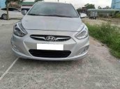 Mình đang cần tiền nên cần bán gấp Hyundai Accent 2014, số tự động