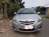 Cần bán xe Toyota Vios sản xuất 2010, màu bạc còn mới