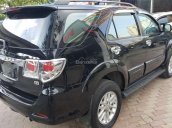 Cần bán xe Toyota Fortuner G sx 2014, màu đen máy dầu