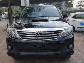 Cần bán xe Toyota Fortuner G sx 2014, màu đen máy dầu