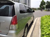 Cần bán xe Toyota Innova 2010, số sàn màu bạc, J lên G đẹp long lanh