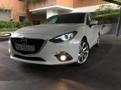 Cần bán Mazda 3 2.0AT đời 2015, màu trắng chính chủ, giá tốt