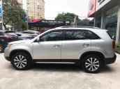 Bán xe Kia Sorento 2.4MT 2015, màu bạc, giá 730tr, LH 0966988860