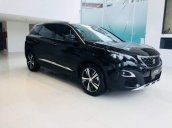 Cần bán Peugeot 5008 đời 2019, màu đen
