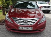 Bán Hyundai Sonata 2.0AT màu đỏ đô nhập Hàn Quốc 2011 biển Sài Gòn