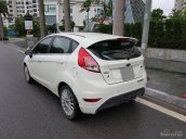 Cho ra đi em Ford Fiesta 1.5AT 2016 màu trắng, 5 cửa, đẹp hoàn hảo