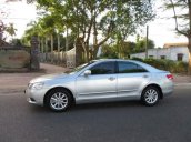 Bán Toyota Camry đời 2009, màu bạc, giá tốt