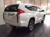 Bán Mitsubishi Pajero Sport 4x2 AT sản xuất 2018, màu trắng, nhập khẩu nguyên chiếc